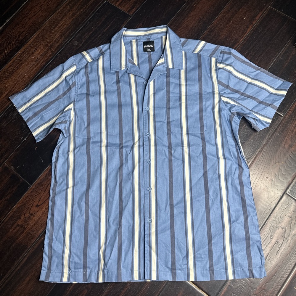 Button down casual shirt with collar and pocket stripes 100% cotton